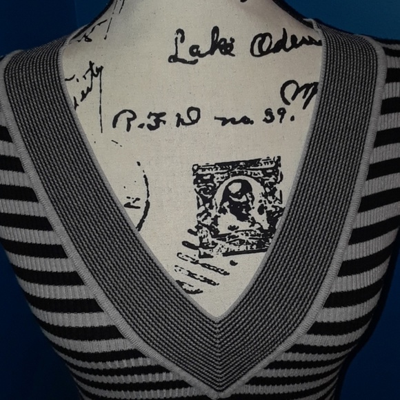 5/25.  Rue 21 Grey & Black striped ribbed sweater - Picture 7 of 8